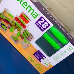 Brand New Sealed Box 28 Piece Tupperware Snap Pack